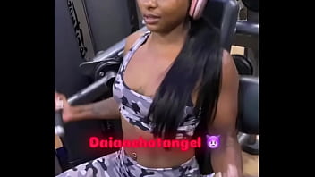 Treinando duro meus amores quero aguentar mais que eu aguento ficar mais resistente oque acham to pensando em tomar mai