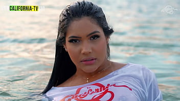 Gostosa toda molhadinha