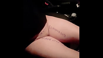 Mi masturbo in pubblico