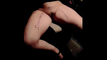 Mi masturbo in pubblico