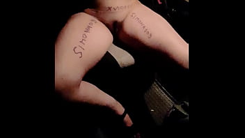 Mi masturbo in pubblico