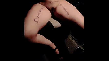 Mi Masturbo In Pubblico thumbnail