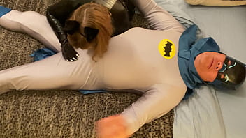 Mature dc slut villainess catwoman sucks batman’s cock