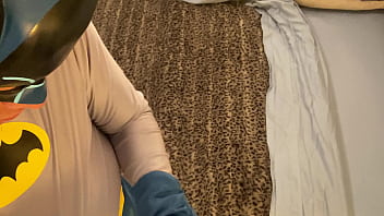 Mature dc slut villainess catwoman sucks batman’s cock