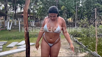 Oi amor estou com bastante tesão você consegue me ajudar vem dar uma conferida