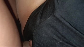 หีที่บานออกเพราะควยของฉันที่แหย่เข้าหี