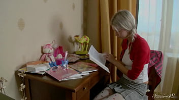 Blonde coed elanna w takes a fat dildo up her ass & in her pussy