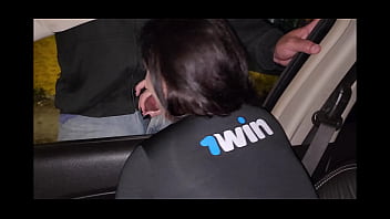 Passeando de carro e chupando paus por sp