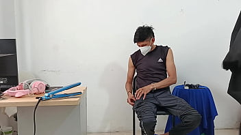 Hairdresser likes to fuck clients