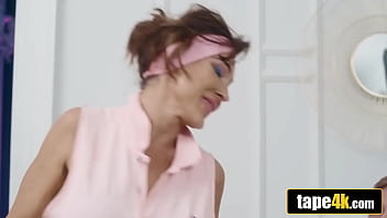 Mature fitness babe takes young stud for a wild ride