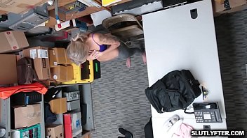 Sweetie hottie babe emma hix fucks a big dick for pleasure