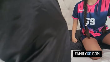 Horny teen seduce stepdad by showing him her wet pussy and getting a creampie after