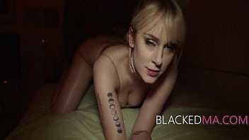 Money loving milf loves bbc