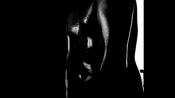 Cuerpo brillos o y aceitado