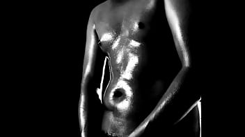 Cuerpo brillos o y aceitado