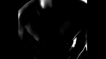 Cuerpo brillos o y aceitado