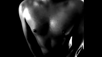 Cuerpo brillos o y aceitado