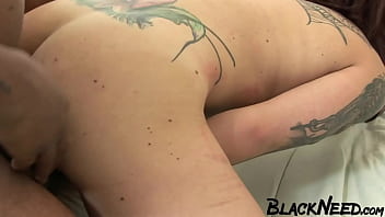 This is how to pick up a chick at the parking lot