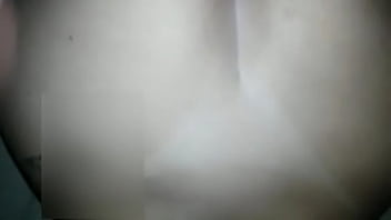 Vadia mestruada dando o rabo