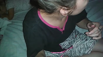 Aprendiendo a chupar pija