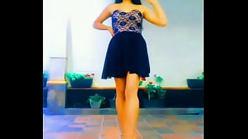 Bailando frente a mi cámara por el celular