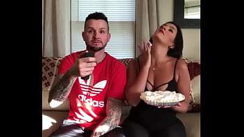 Liz la pishulita tienta a lucas