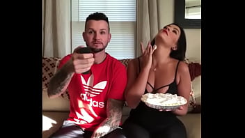 Liz la pishulita tienta a lucas