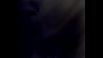 Metiendose El Dedo Por Peruano thumbnail