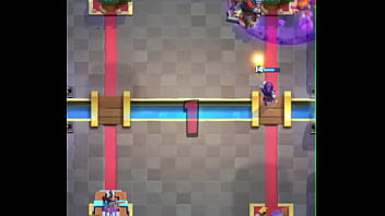 Destruindo bunda de gay no clash