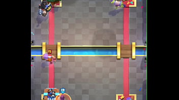 Destruindo Bunda De Gay No Clash thumbnail