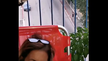 Gode come una troia col succhia clitoride