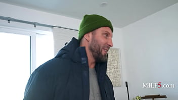 Hoe for homeless fat asian milf pity fucks hung hobo