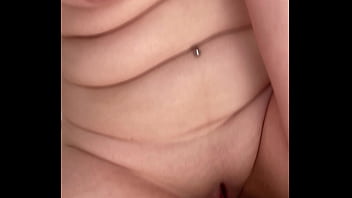 Shaved pussy golden squirt