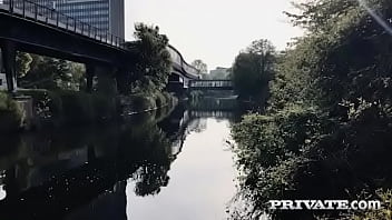 Model lullu gun fucks photographer