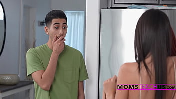 Frozen treats step family never reheats