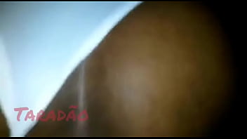 Safada sentando gostoso