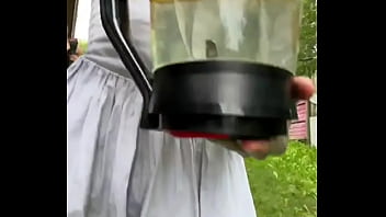 Playing the desperate housewife for some entertainment what’s your favorite fun role to play #desperatehousew