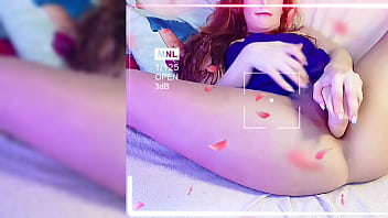 Dildo penetration through tan pantyhose and squirt