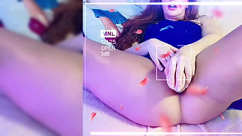 Dildo penetration through tan pantyhose and squirt