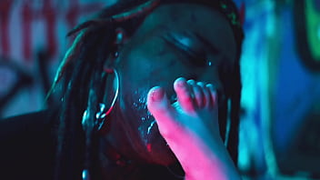 These small feet were made for worship