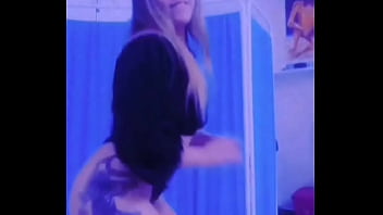 Ecuatoriana guapa bailarina