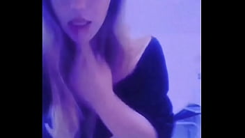 Ecuatoriana guapa bailarina