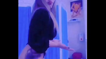 Ecuatoriana guapa bailarina