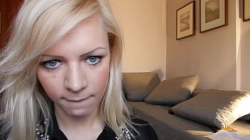 Jesika 22 yr old blonde non nude sfw webcam