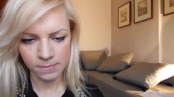 Jesika 22 yr old blonde non nude sfw webcam