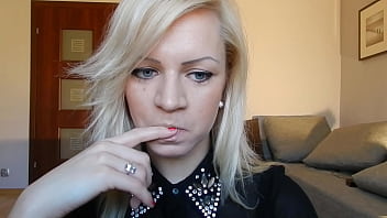 Jesika 22 yr old blonde non nude sfw webcam