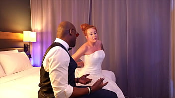 Shadow dimitri fucks zoe grey before she walks the aisle