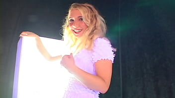 Banana split cream blonde ballerina squirts & deepthroats