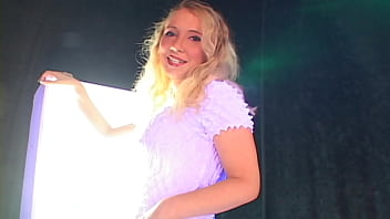 Banana split cream blonde ballerina squirts & deepthroats