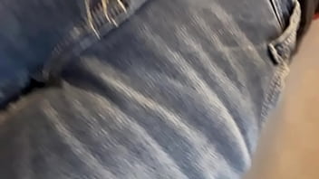 半ケツジーンズ状態で透明ディルドをおまんこに突っ込んで激しくオナニーしちゃってイキまくりました